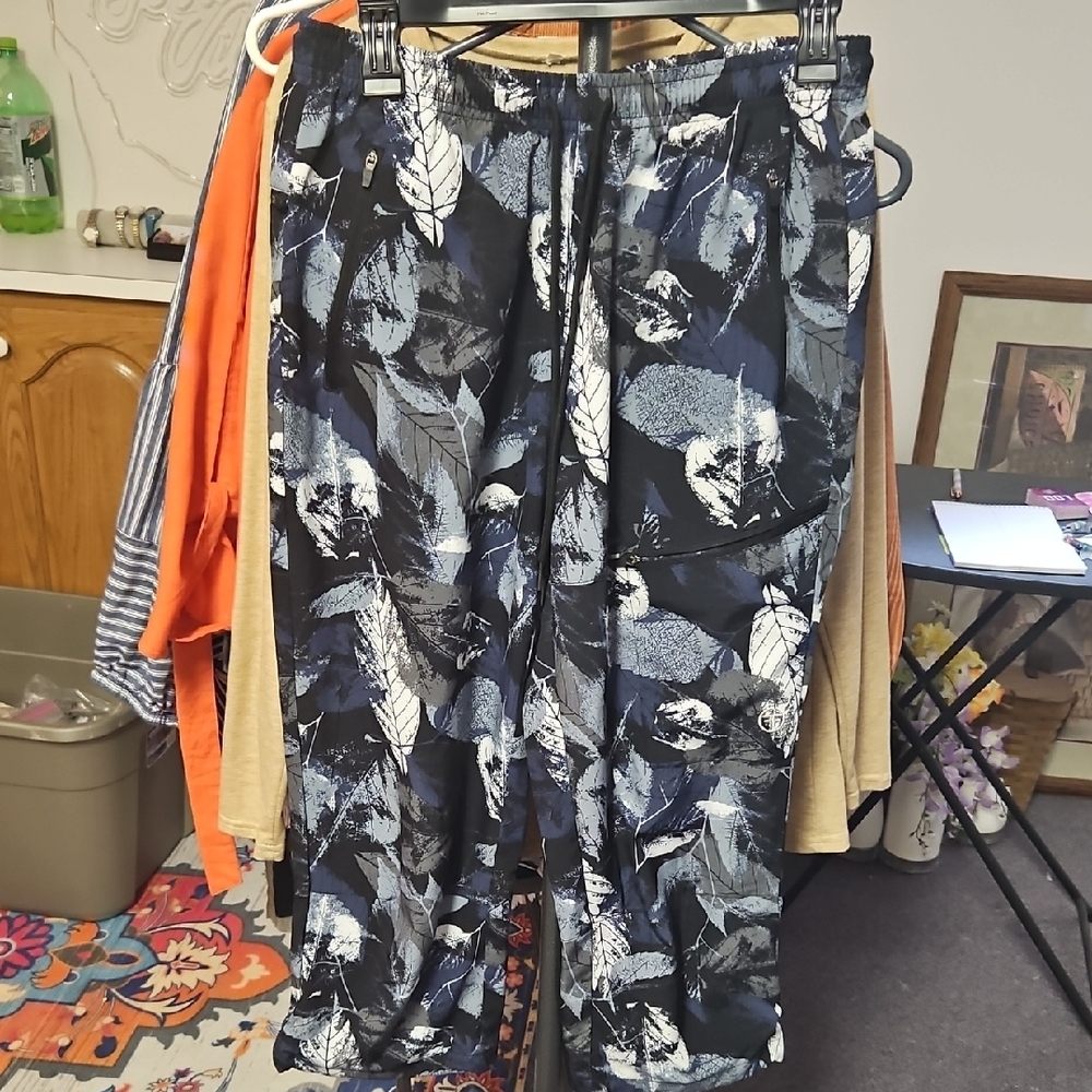 Blue and Black Cropped Ankle Pants with Modern Style